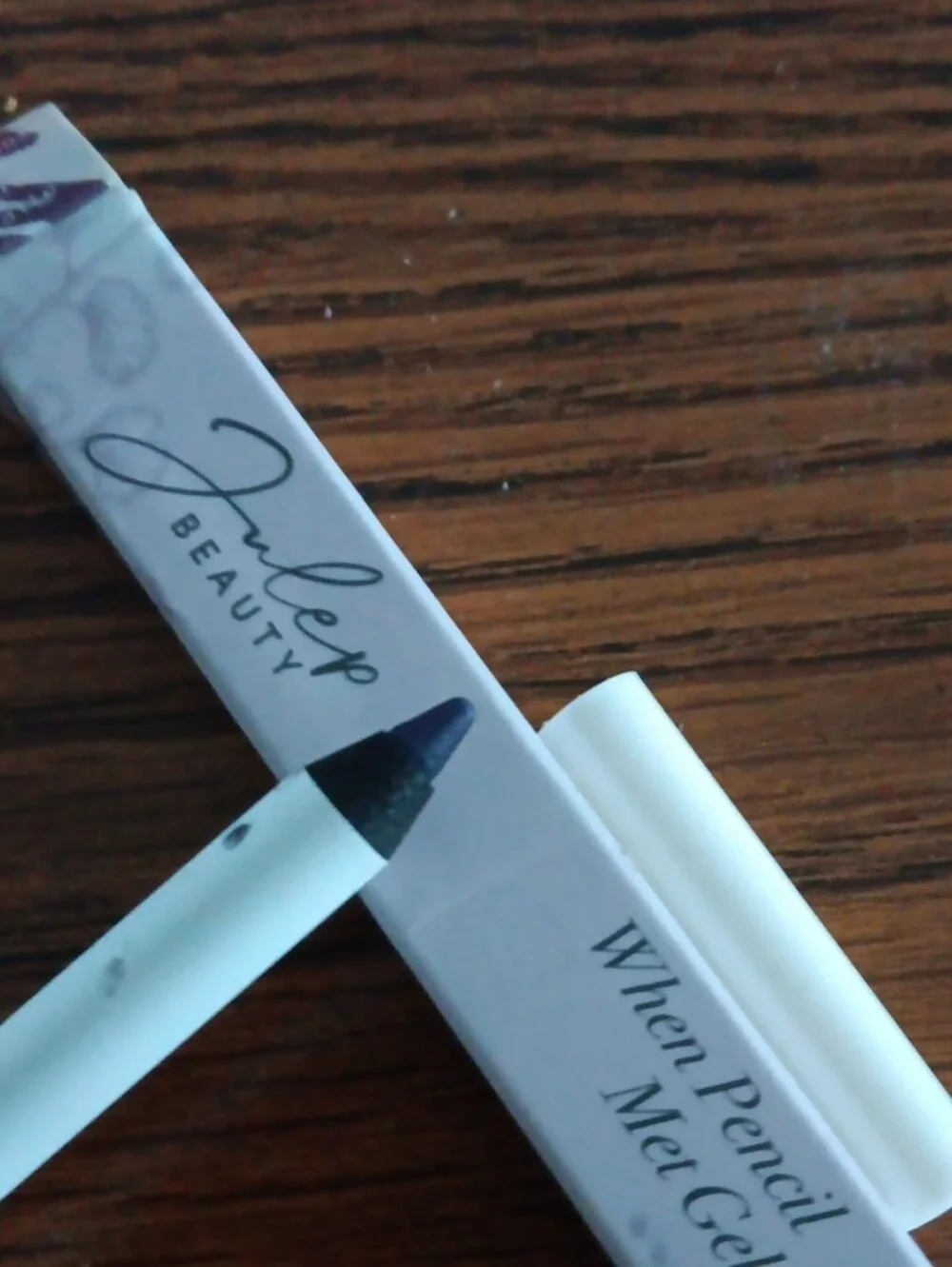 Julup Beauty Eyeliner Smoky Plum .
